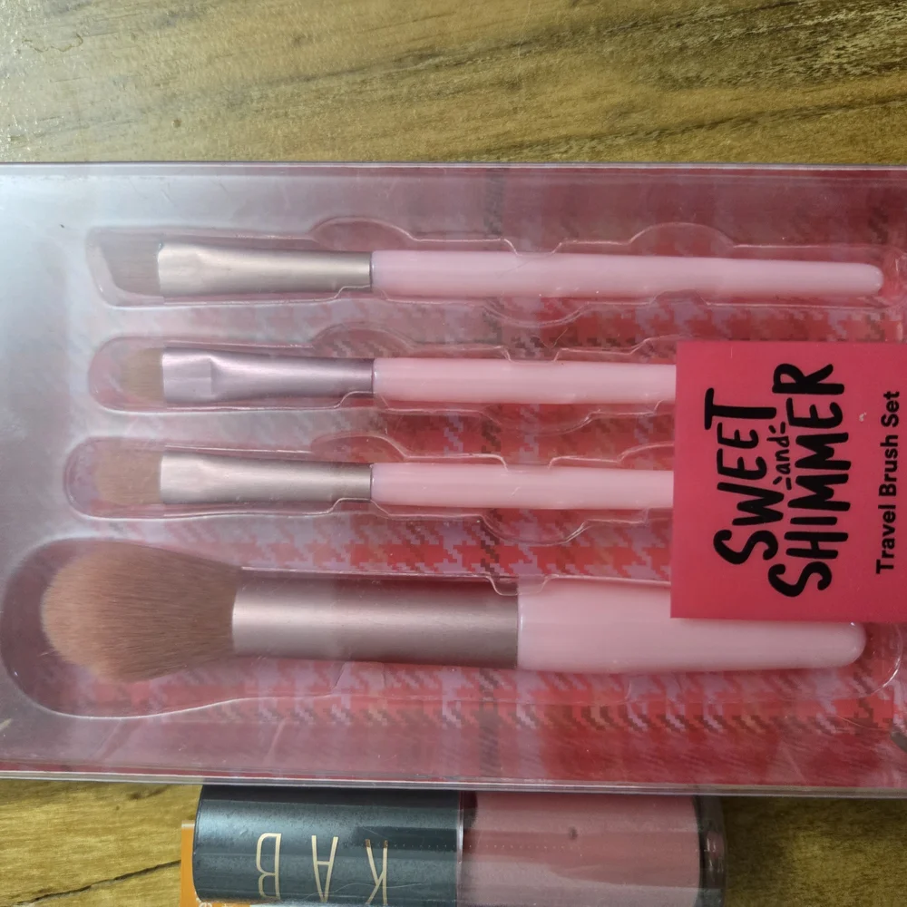 KAB Tinted Lip Gloss, Travel Size Makeup Brush Set, Strivectin Samples &More NEW